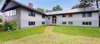 Adventure-filled getaway, ponds, trails, dog-friendly, w/d, BBQ, views & more