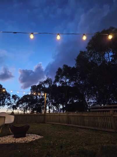 Charming modern 3-bedroom guest house in Moriac