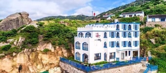 Shensi Gouqi Island Mr.Tang's Private Garden Inn