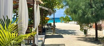 Noah Private Beach House