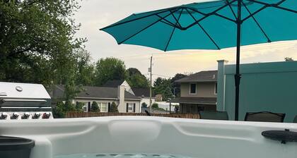 Welcome to The Pearl: Your Perfect Family Getaway. Minutes from Attractions!