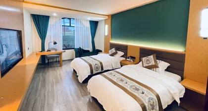 Zoige Grand Hotel (Zoige County People's Government)