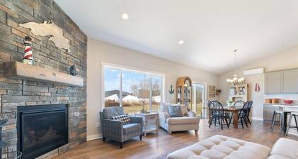 ISLAND OASIS - Immaculate & Newer 3BR/3BA home + GAME ROOM. Ice Fishing/Skiing++