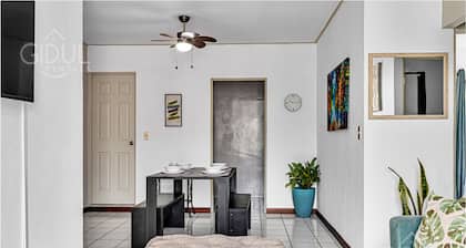 Comfy & Cozy Apartment in Col Escalon