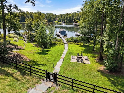Lakefront Lake Anna, Dock, Views, Deck, Movies
