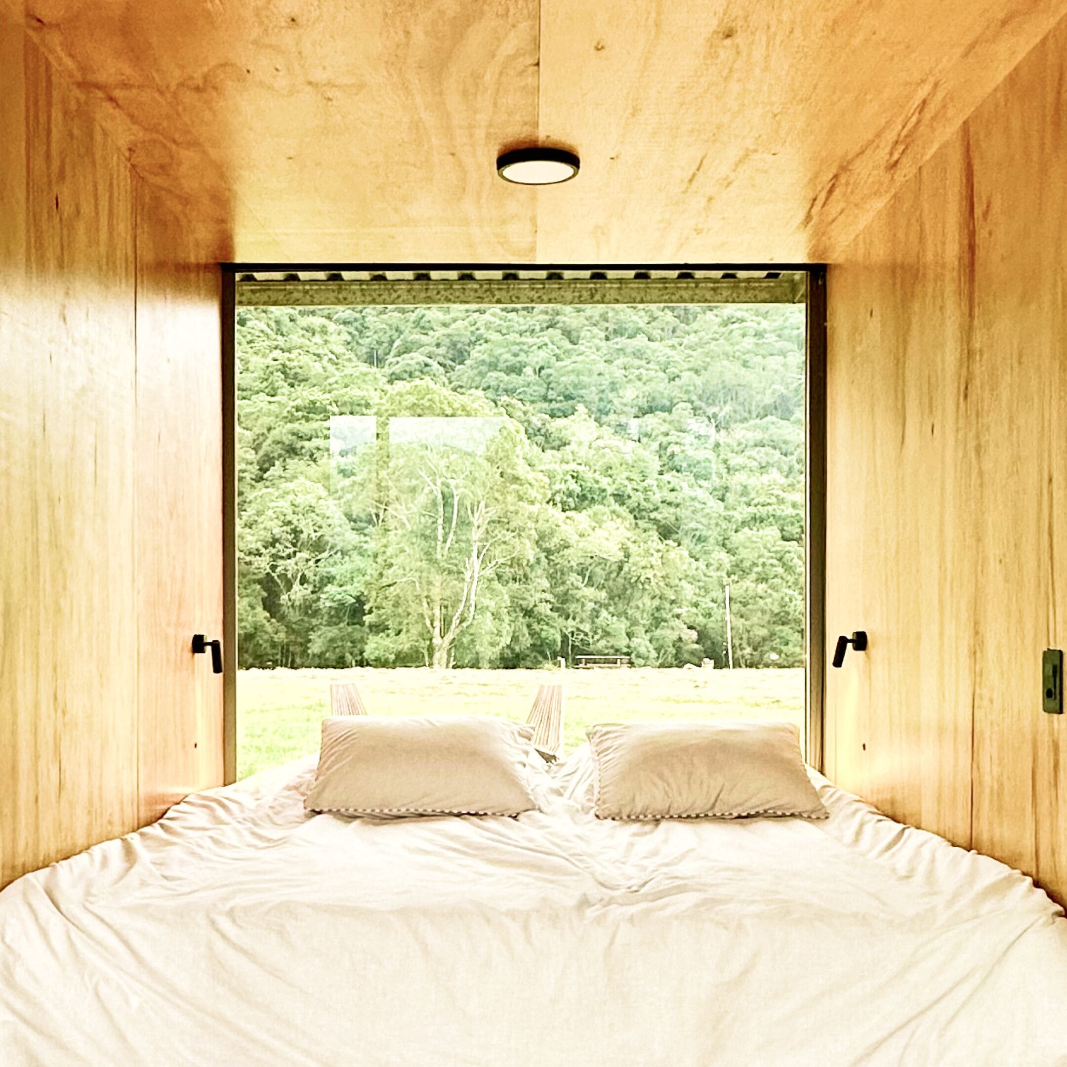 2 habitaciones, ropa de cama hipoalergénica y camas con efecto memoria 