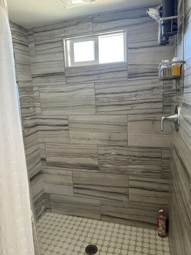 Charming studio in delightful La Mesa with WiFi, AC and Deck