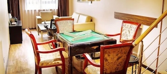 Dinghui Holiday Hotel
