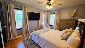 1 chambre, bureau, fer et planche à repasser, Wi-Fi