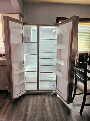 Cozy 1-bedroom apartment in lovely St. Louis with WiFi, AC