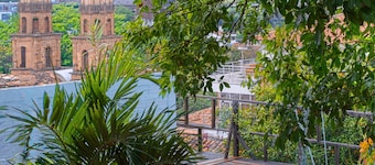 Traveler Hostel