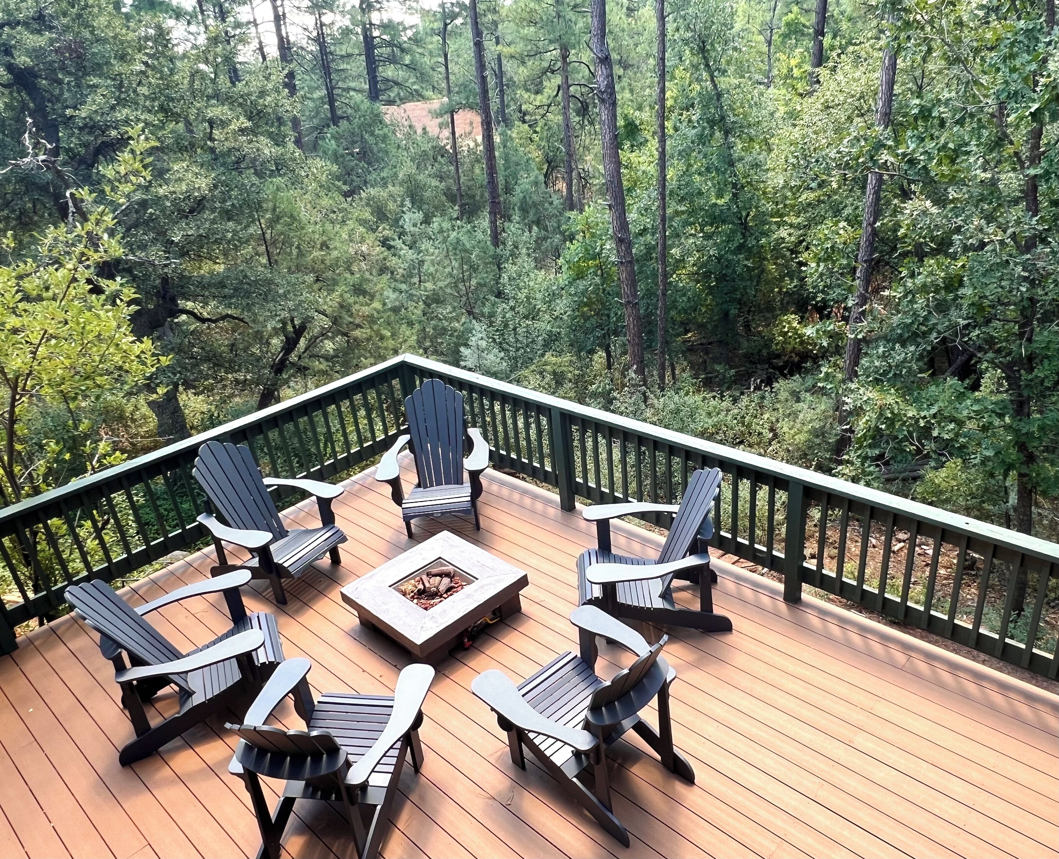 Our Place In Pine - Cozy 3 Bedroom Cabin with 3 Decks Surrounded by Pines!