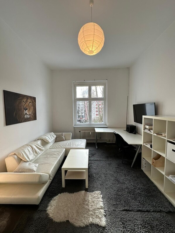 Living area - 1 Room Apartment in Berlin (Berlin)