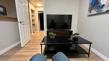 Apartment, 1 Bedroom | Interior