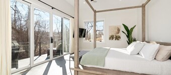 Luxury Getaway on The Potomac