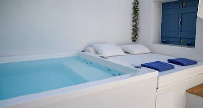 Sapphire Zafeirenias Gem House With Jacuzzi