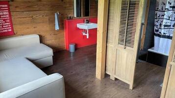 Smart-TV, Kamin, DVD-Player