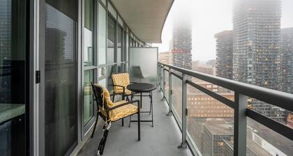 GLOBALSTAY. Modern Dunfield Ave 1 Bedroom Apartment