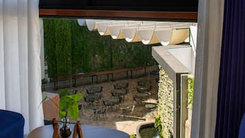 Deluxe-Zimmer, Blick auf den Innenhof | Ausblick vom Zimmer