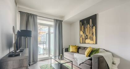 GLOBALSTAY. Modern 1Bd+Den Condo Lillian St