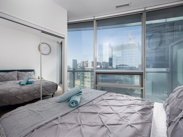 3 bedrooms, desk, iron/ironing board, free WiFi