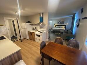 Quarto, 1 quarto, varanda, vista para o jardim | 1 quarto