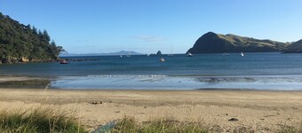 Sandy Bay Kiwiana Classic 