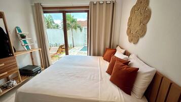 3 bedrooms, iron/ironing board, WiFi, bed sheets