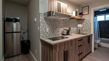 Apartment, 2 Bedrooms | Private kitchen