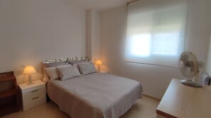 2 bedrooms, WiFi - ACV - Acapulco IV-1st floor line 4 South (OROPESA)