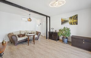 Interior - Awesome apartment in Ahrenshagen-Daskow (Ahrenshagen-Daskow)