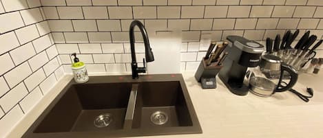 Appartement, 2 chambres, patio, vue jardin | Intérieur