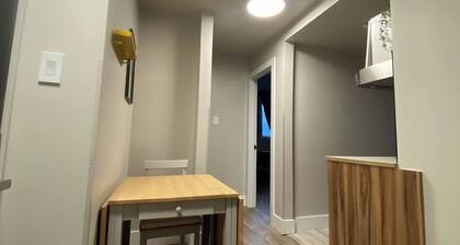 Brand New Modern Flat 2br1ba Whyte And U