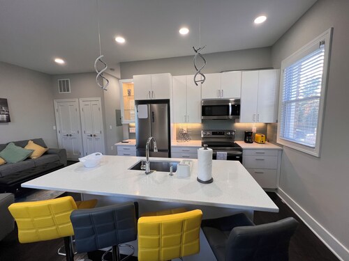 Peaceful and modern retreat