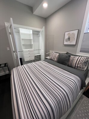 1 chambre, fer et planche à repasser, Wi-Fi, draps fournis