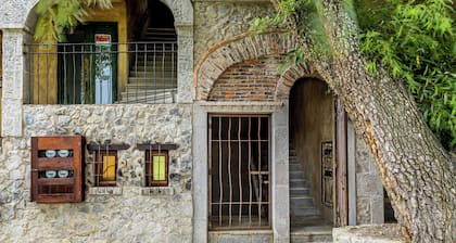 Cipressi Spectacular Italian Tuscan Loft
