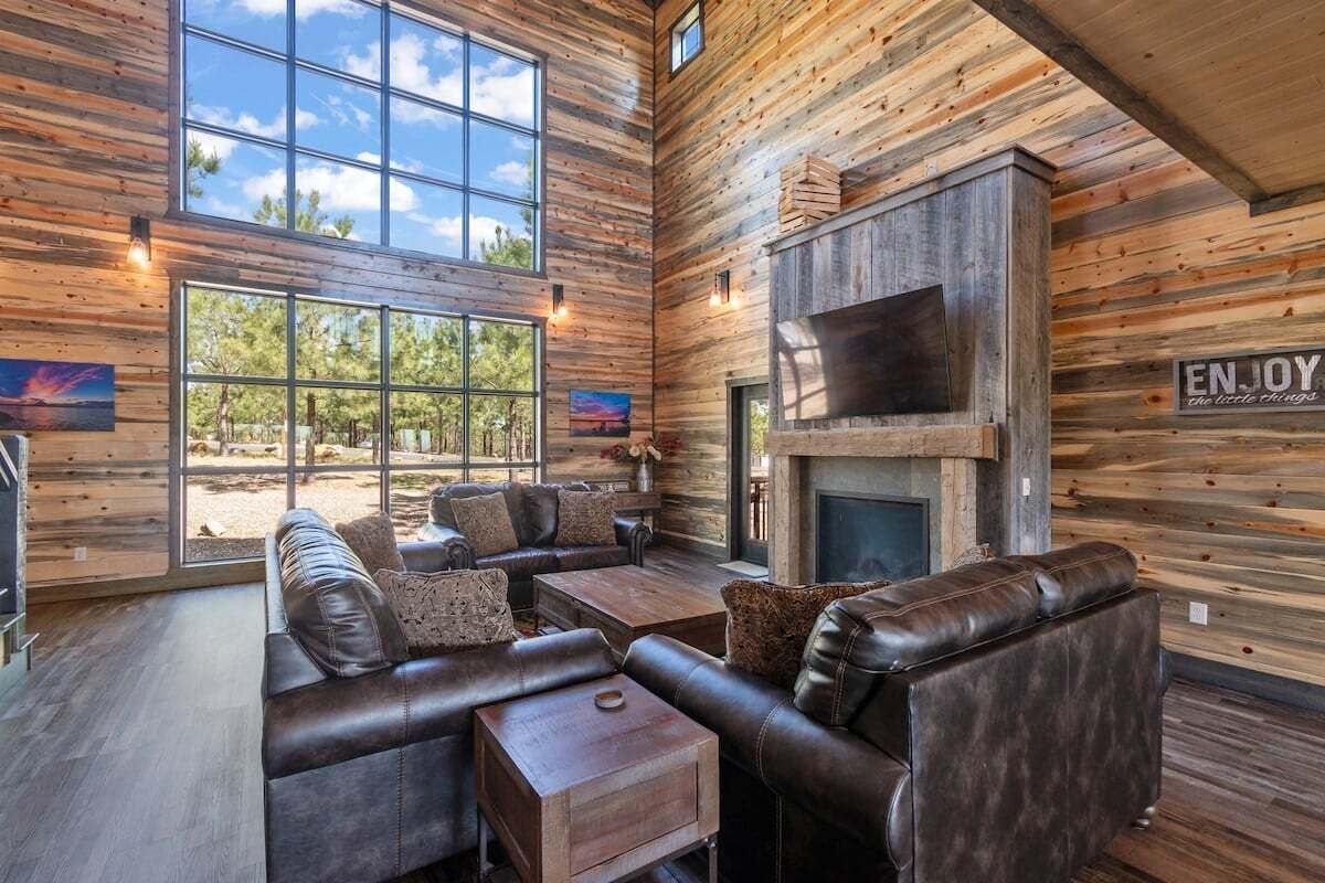 Smart TV, fireplace, video games