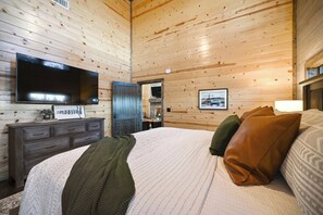 2 bedrooms, free WiFi, bed sheets - Fenced Yard, Hot Tub, Fire pit, Swings, Pets, Surfing Sunsets (Broken Bow)