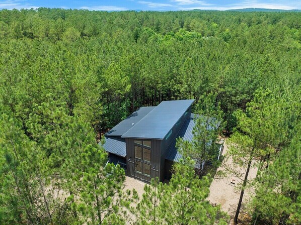 Exterior - Air Hockey, Tons of Games, Pets, Between 2 Pines (Broken Bow)