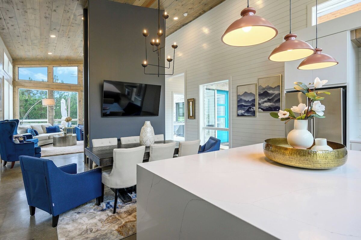 Double-sided fireplace backs to dining table for extra ambiance