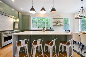 Fridge, microwave, oven, stovetop - 2 Slides Off Deck, Foosball, Pets, Let It Slide (Broken Bow)