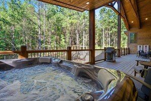 Bain à remous extérieur