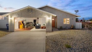 Unclassified image, 3 of 41, button - Tangerine House - Hot Tub, Fire Pit, BBQ (Joshua Tree)