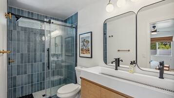 Shower, towels
