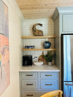 Interior - Charming Island Retreat with Full Kitchen - 2 Bedrooms and 2.5 Baths. (St. Simons Island)