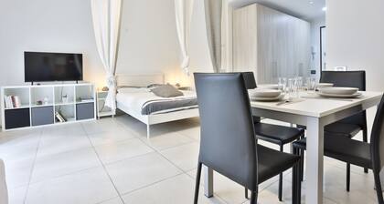 GuestHost - Salerno Bright & Comfortable Studio