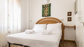 2 Schlafzimmer, Bügeleisen/Bügelbrett, Bettwäsche