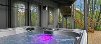 Family Retreat on Lake Ticoa in Connestee Falls