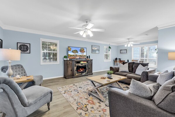 スマートテレビ、暖炉