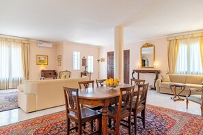 Interior - Villa Cesare (Mascali)